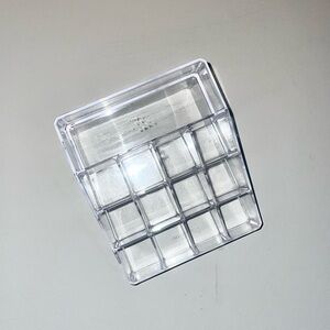 Plastic makeup holder!